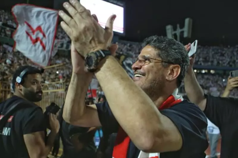 أيمن الرمادي ينفي تقديم شكاوى ضد الزمالك ويبعث رسالة مؤثرة لجماهير القلعة البيضاء أيمن الرمادي ينفي تقديم شكاوى ضد الزمالك ويبعث رسالة مؤثرة لجماهير القلعة البيضاء
