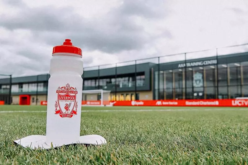 ليفربول يعلن وضع ثلاثة لاعبين قبل مواجهة بورنموث بعد البطاقة الحمراء ليفربول يعلن وضع ثلاثة لاعبين قبل مواجهة بورنموث بعد البطاقة الحمراء