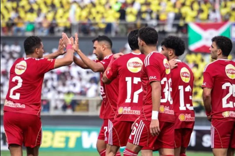 صافرة الشهدي تضبط مباراة الأهلي والاتحاد صافرة الشهدي تضبط مباراة الأهلي والاتحاد